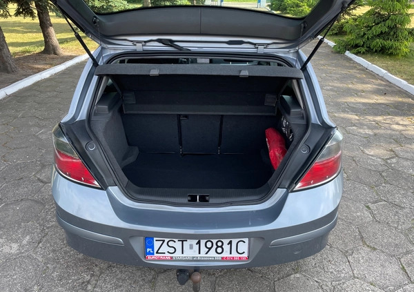 Opel Astra cena 14000 przebieg: 199080, rok produkcji 2004 z Kłecko małe 92